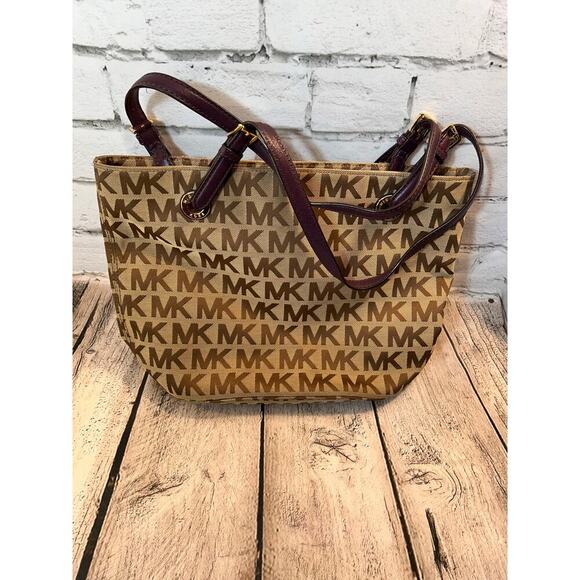 MICHAEL KORS Women's Jet Set Signature Canvas Bag - Picture 1 of 8